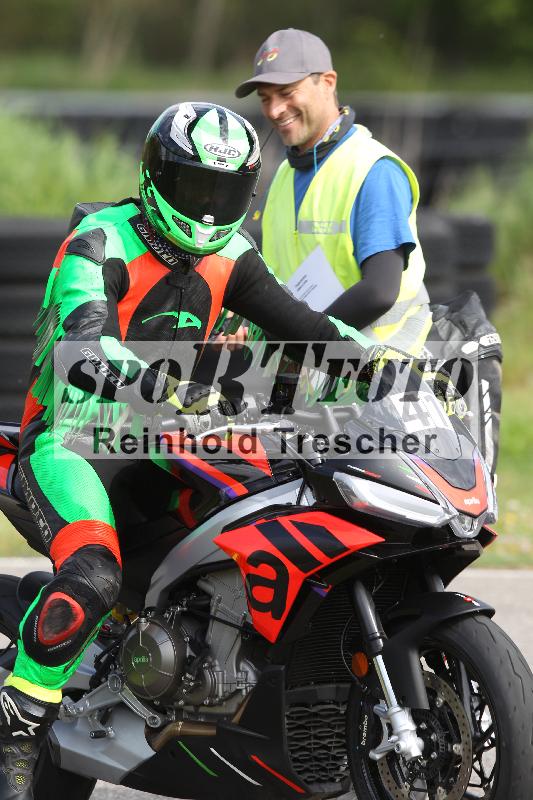 Archiv-2025/10 23.04.2025 Cornu Master School ADR/gruen-vert/41